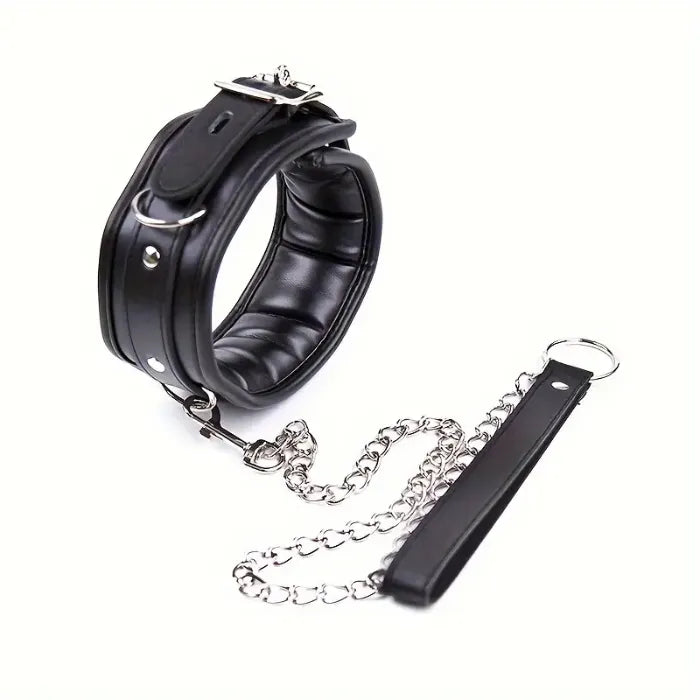 Halsband mit kleiner Führkette